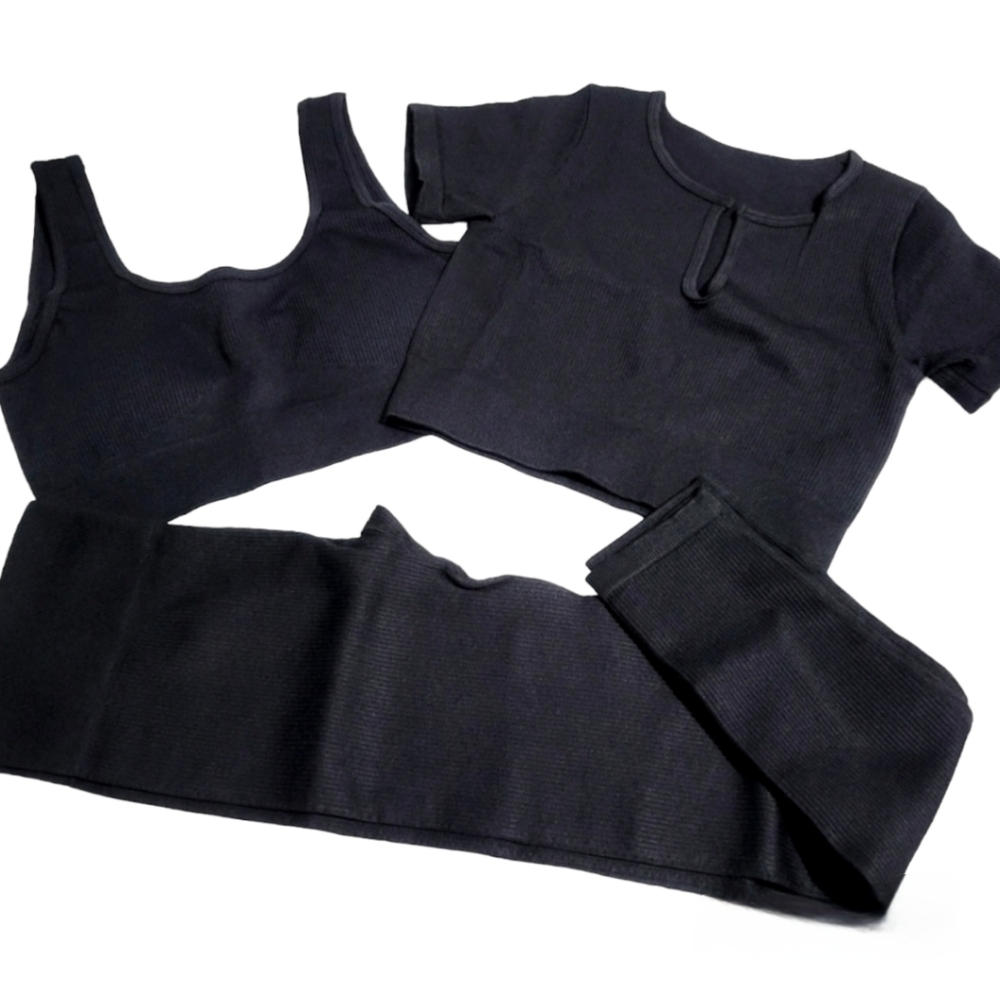 New 3pcs Yoga or Workout outfits for Women/Seamless/Thick and stretchable